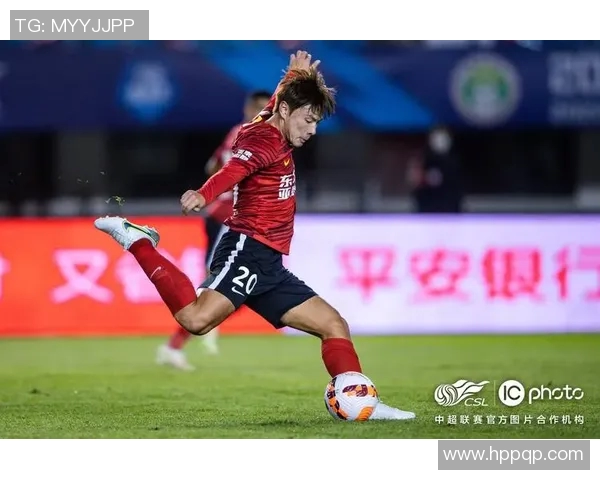 中超联赛精彩瞬间谭龙反超破门助力球队逆转胜利