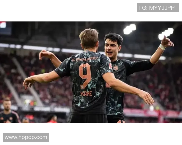 拜仁主场大胜弗赖堡,取得连胜积分领跑德甲! 拜仁主场大胜弗赖堡,取得连胜积分领跑德甲!