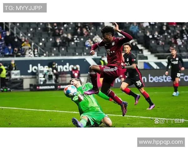 强强对话低迷法兰克福遭遇拜仁慕尼黑重创 强强对话低迷法兰克福遭遇拜仁慕尼黑重创